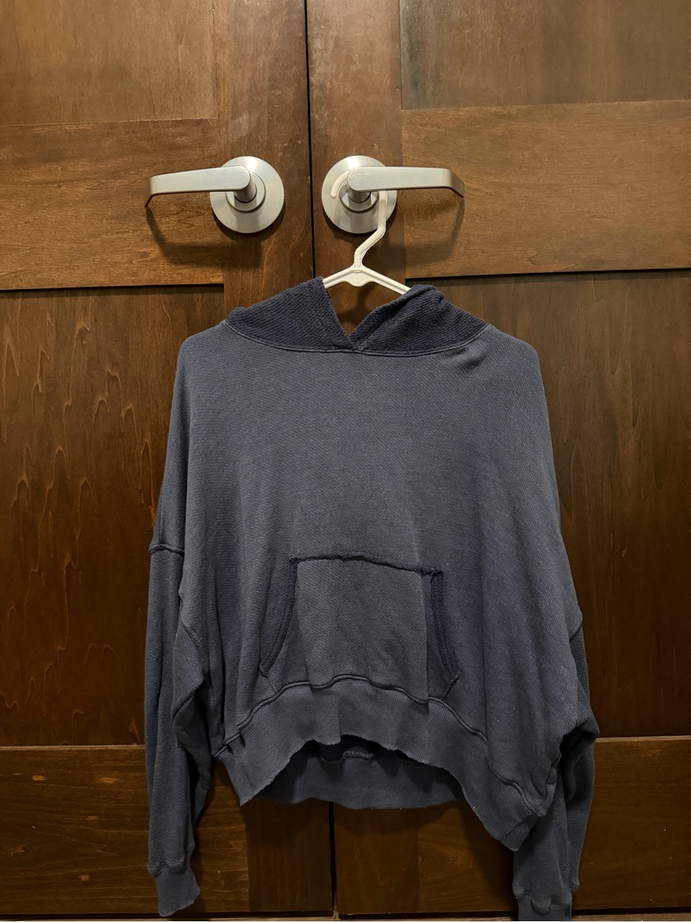 American Eagle Outfitters Navy Cropped Crewneck Hoodie Sweater